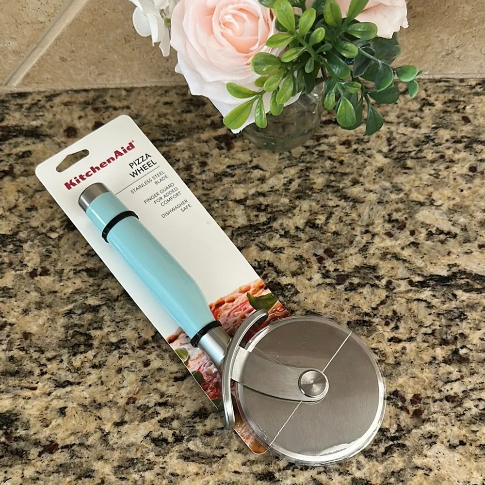NWT KitchenAid Mineral Blue Pizza Cutter Slicer